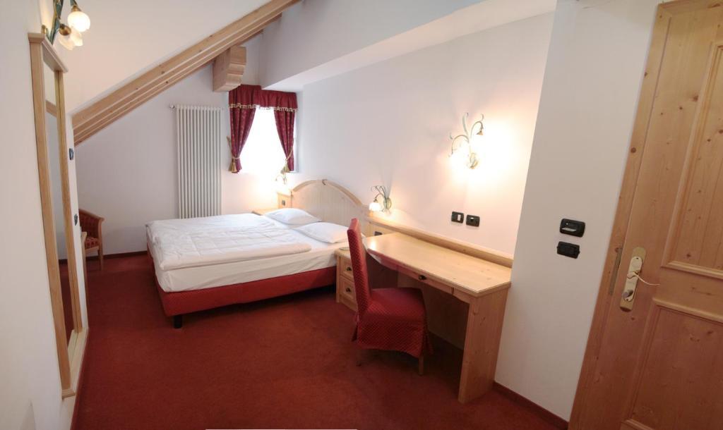 Hotel Laurin Canazei Cameră foto